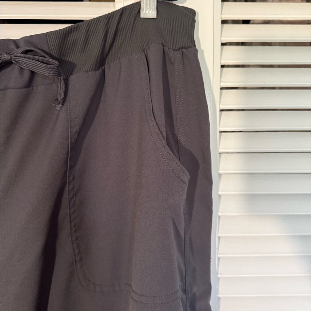St. John's Bay Black Scrub pants Relaxed Fit - Picture 2 of 4